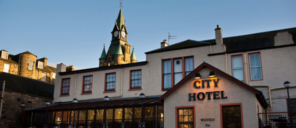The City Hotel 던펌린 외부 사진